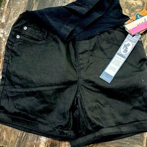 Maternity black shorts